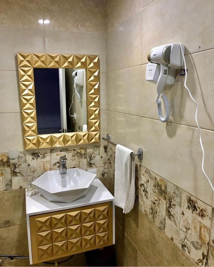 Mariam Hotel Тбилиси Екстериор снимка