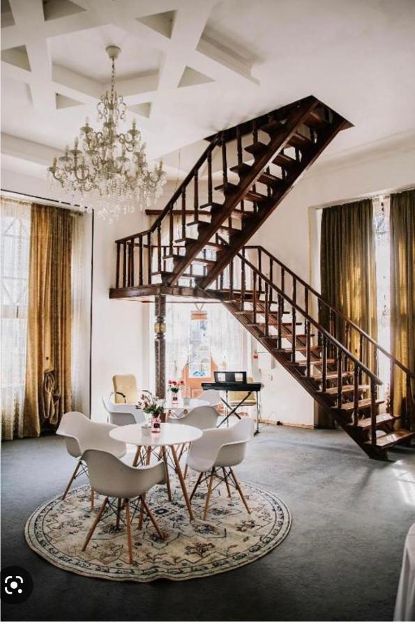 Mariam Hotel Тбилиси Екстериор снимка